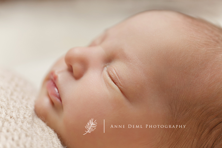babyfotografie-in-muenchen-babyfotograf-liebevolle_und-natuerliche-babyfotos-anne-deml-greta15
