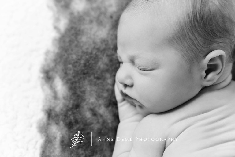 babyfotografie-in-muenchen-babyfotograf-liebevolle_und-natuerliche-babyfotos-anne-deml-greta2