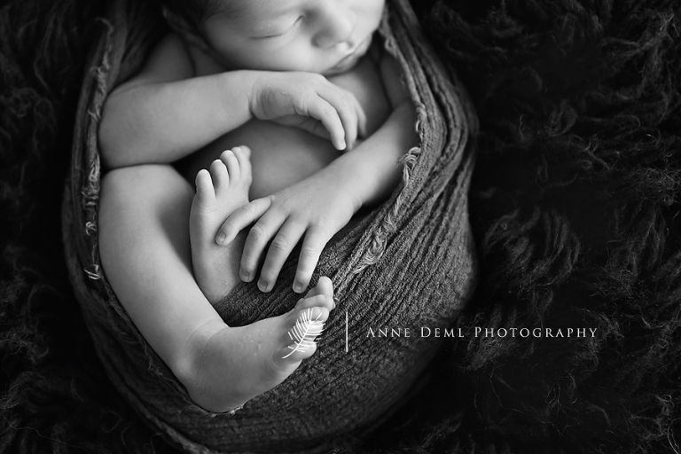 bezaubernde_babyfotos_babyfotograf_anne_deml_muenchen_neugeborene_geburt_lucca6