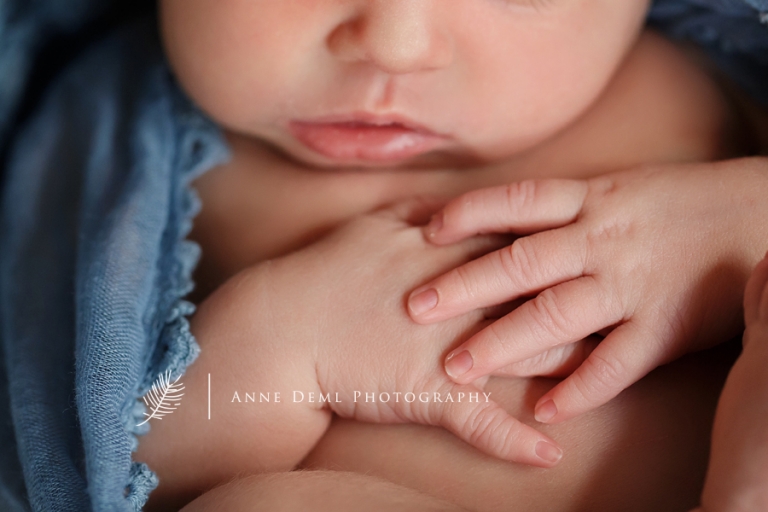 einzigartige_babyfotos_babyfotograf_fotostudio_muenchen_anne_deml_geburt_babyfotografoe_werdende_eltern_ingolstadt_sabela4