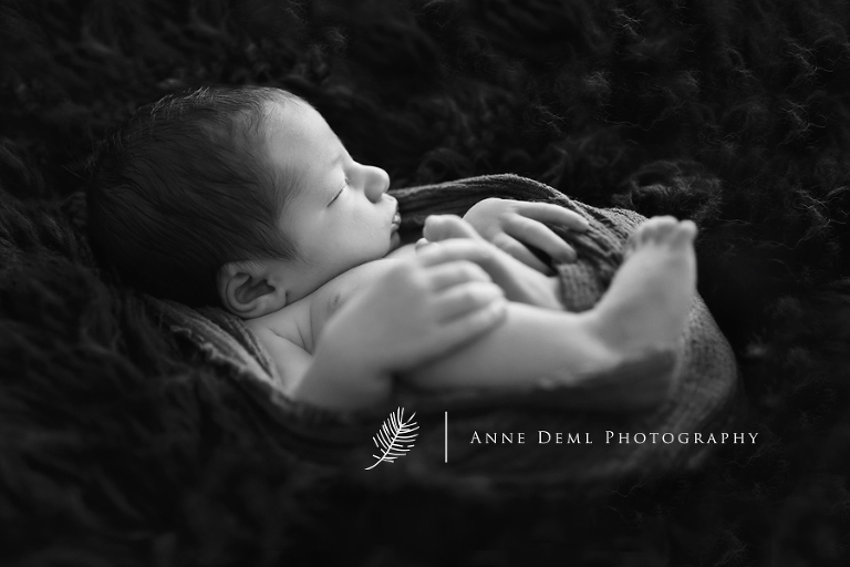 wunderbare_liebevolle_babyfotografie_im_fotostudio_muenchen_babyfotograf_lucca12