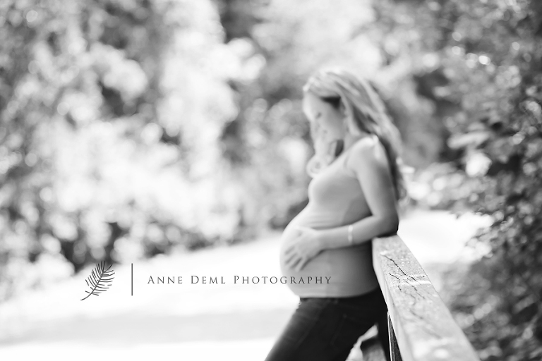 Schwangerschaftsfotografie_schwangerschaftsshooting_babybauchfotos_muenchen_anne_deml_babybauchfotografie_babyfotograf_schwangerschaft_geburt_hebamme_krankenhaus_iris5