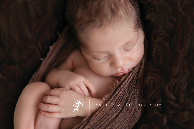 wunderbare_liebevolle_babyfotografie_im_fotostudio_muenchen_babyfotograf_lucca25