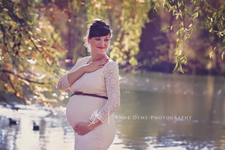 Schwangerschaftsfotos_babybauchbilder_ungezwungen_natuerlich_outdoor_herbst_muenchen_freising_anne_deml_babyfotograf_geburt_krankenhaus_jacqueline_7