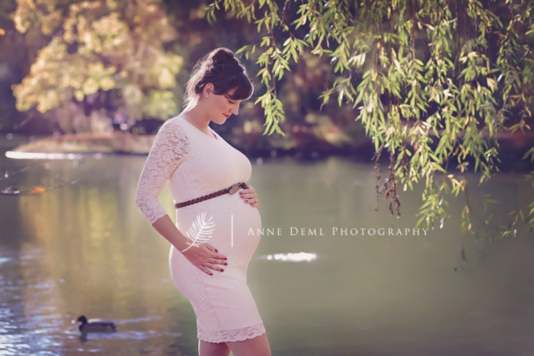 Schwangerschaftsfotos_babybauchbilder_ungezwungen_natuerlich_outdoor_herbst_muenchen_freising_anne_deml_babyfotograf_geburt_krankenhaus_jacqueline_9
