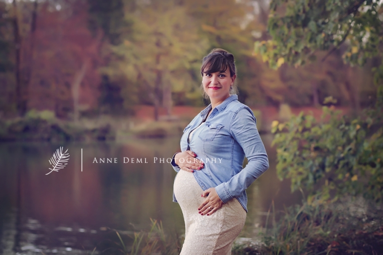 natuerliche_babybauchfotografie_muenchen_anne_deml_schwangerschaftsfotos_geburt_krankenhaus_schwanger_hebamme_fotostudio_babyfotograf_jacueline_2