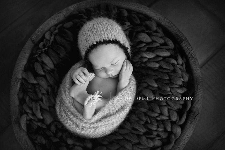 besondere_babyfotografie_guter_babyfotograf_exklusive_babyfotos_neugeborenenfotos_schwanger_babybilder_geburt_anne_deml_muenchen_augsburg_freising_krankenhaus_fotograf_noah24