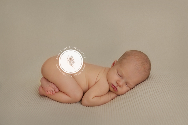 exklusive_babybilder_babyfotograf_muenchen_anne_deml_einfuehlsame_liebevolle_babyfotografie_einzigartige_erinnerungen_krankenhaus_schwanger_geburt_freising_noah10