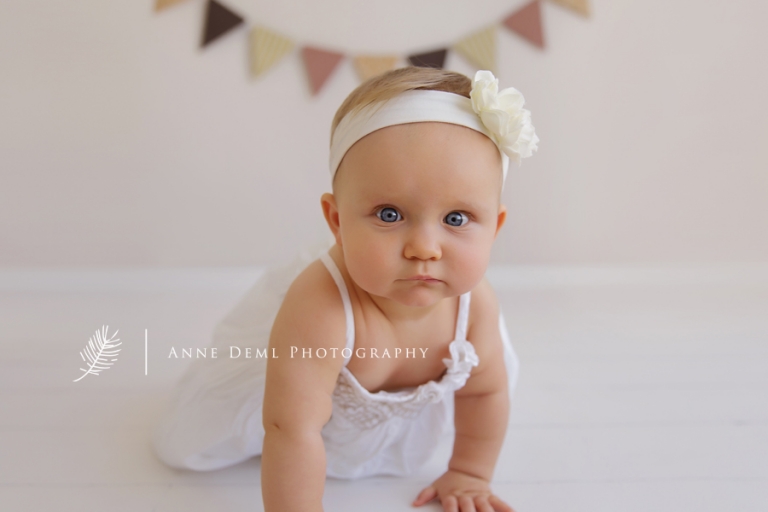 natuerliche_babybilder_babyshooting_babyfotografie_babyfotograf_fotostudio_babyzimmer_fotoatelier_anne_deml_fotografie_muenchen_freising_ingolstadt_augsburg_emma_20
