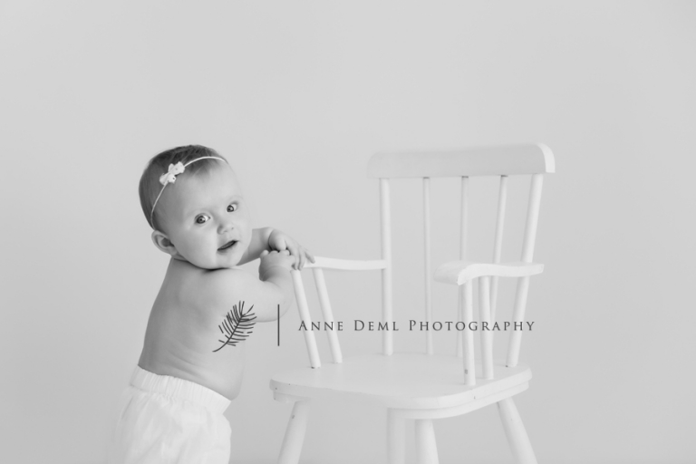 niedliche_babyfotos_babyfotografie_babyfotograf_anne_deml_muenchen_freising_ingolstadt_suesse_babybilder_acht_monate_altes_baby_emma_9