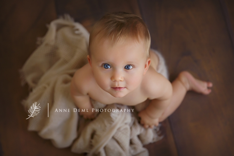 suesse_babybilder_babyshooting_babyfotografie_babyfotograf_fotostudio_babyzimmer_fotoatelier_anne_deml_fotografie_muenchen_freising_ingolstadt_augsburg_emma_13