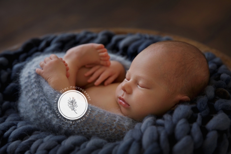 zarte_neugeborenenbilder_babyfotograf_anne_deml_muenchen_einzigartige_erinnerungen_babyfotos_geburt_krankenhaus_fotograf_noah01