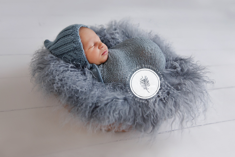 niedliche_neugeborenenfotos_einzigartige_liebevoll_neugeborenenfotografie_babyfotograf_anne_deml_muenchen_geburt_krankenhaus_jonas_1