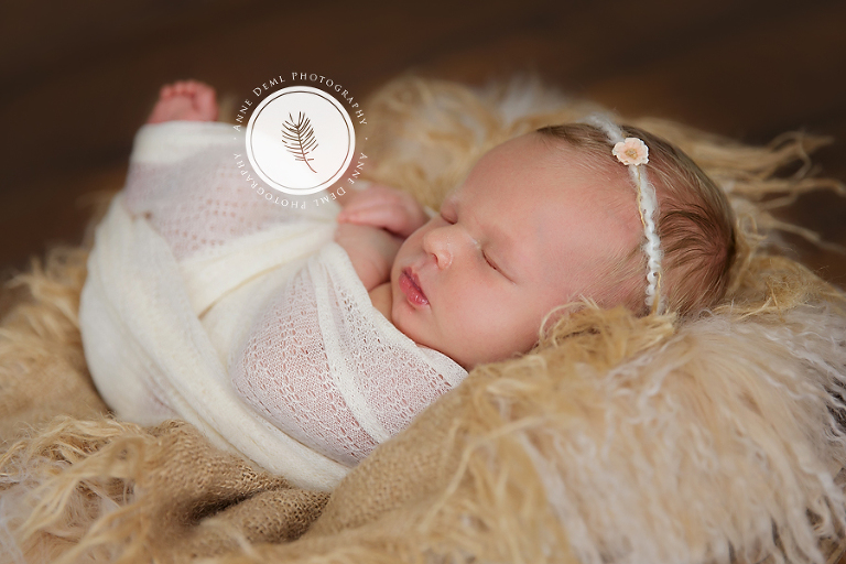 besondere_erinnerungen_babyfotos_muenchen_babyfotograf_anne_deml_freising_ingolstadt_krankenhaus_geburt_hebamme_charlotte_17