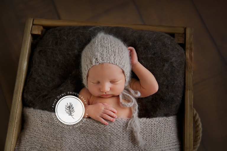 suesse_babybilder_neugeborenenfotos_babyshooting_baby_muenchen_babyfotografin_professionelle_babyfotos_neugeborenenfotografie_augsburg_tim_14