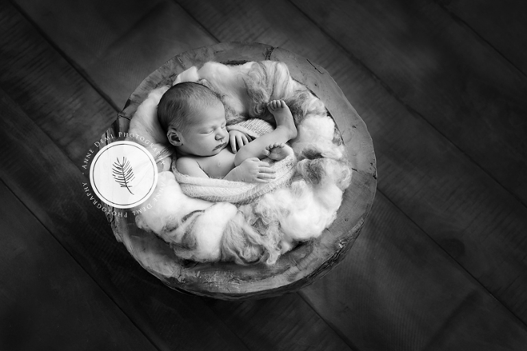 niedliche_babyfotos_babybilder_muenchen_babyfotograf_anne_deml_neugeborenenfotografie_hebamme_geburt_babyshooting_augsburg_mia_3