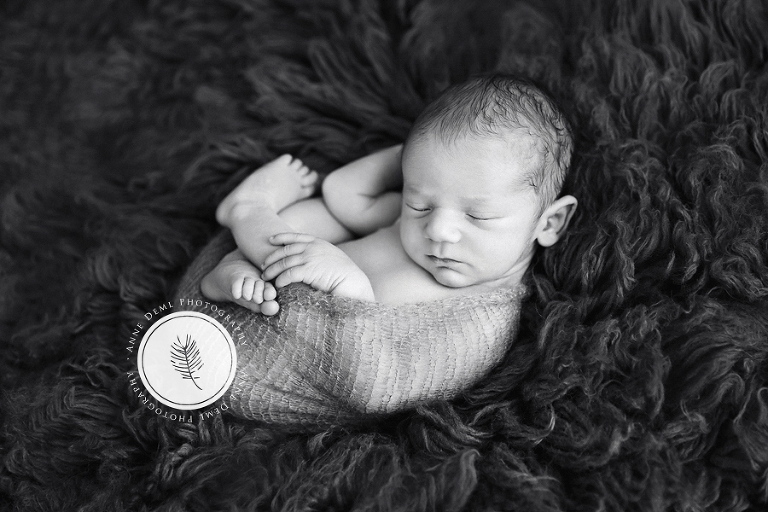 baby_babybilder_augsburg_babyfotograf_babyshooting_anne_deml_fotostudio_babyfotografie_besondere_neugeborenenbilder_krankenhaus_geburt_hebamme_paul_17