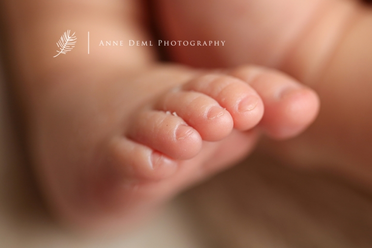 babyfotos_muenchen_neugeborene_suesse_babybilder_anne_deml_babyfotografin_sara_11