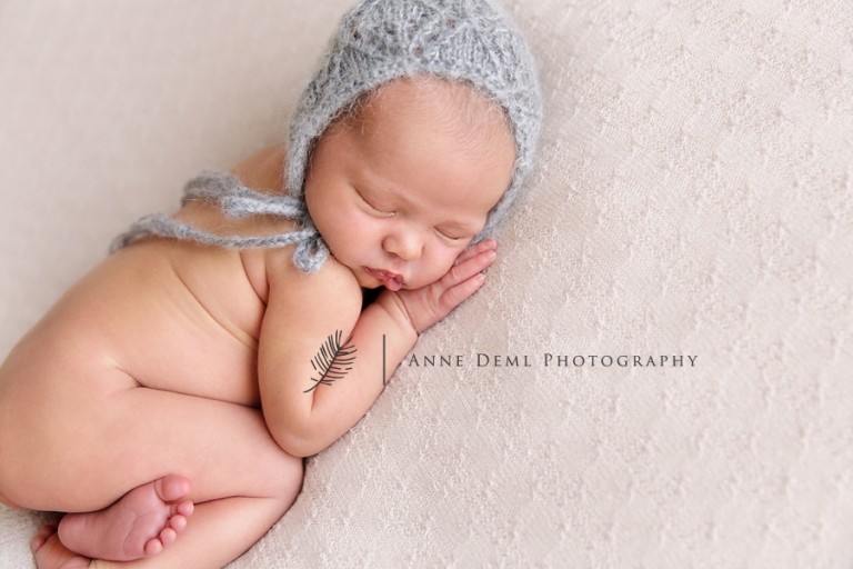 besondere_babyfotos_babyshooting_anne_deml_muenchen_babyfotograf_babyzimmer_clara_8