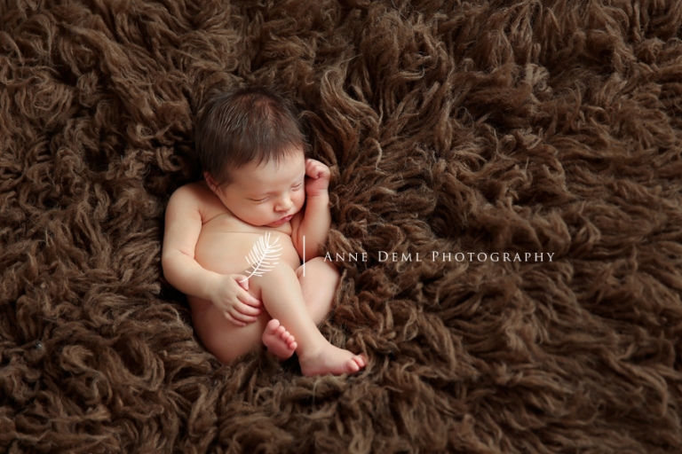 professionelle_babyfotografie_babyfotograf_muenchen_anne_deml_babyfotos_neugeborenenfotos_babyshooting_freising_geburt_elena_5