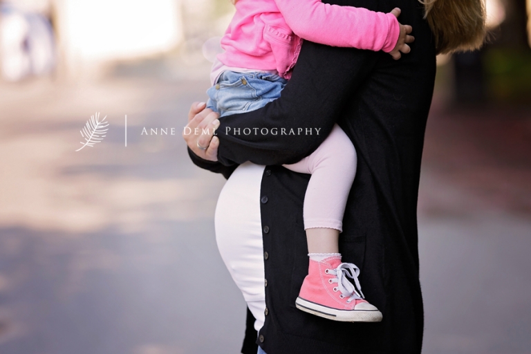 natuerliche_babybauchfotos_muenchen_outdoorshooting_babybauchfotografie_schwanger_geburt_krankenhaus_kathrin