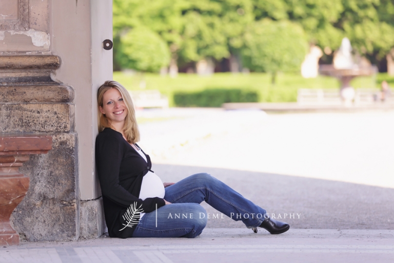 natuerliche_babybauchfotos_muenchen_outdoorshooting_babybauchfotografie_schwanger_geburt_krankenhaus_kathrin_3