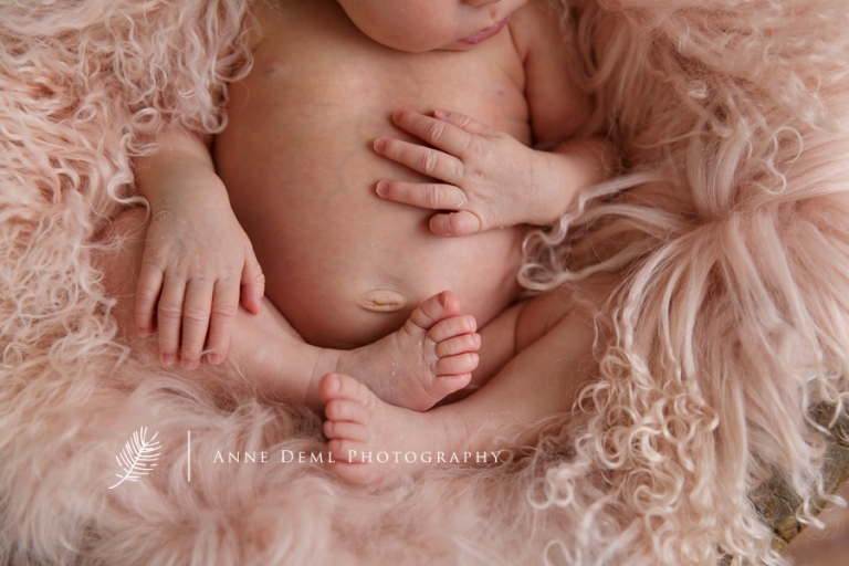 professionelle_babyfotografie_neugeborenenfotos_augsburg_fotostudio_freising_geburt_hebamme_krankenhaus_babyshooting_zoe_7