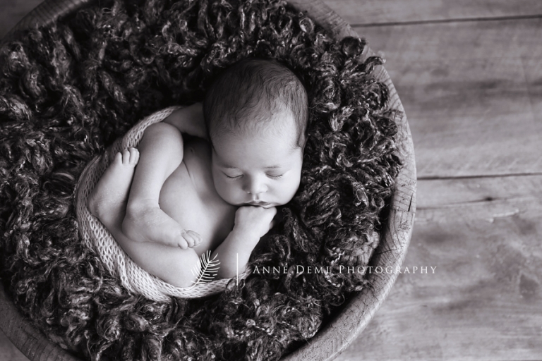liebevolle_babyfotografie_muenchen_anne_deml_fotostudio_babyfotograf_anton_18