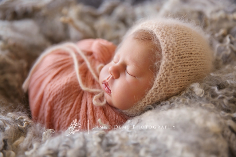 suesse_babyfotos_neugeborene_anne_deml_babyfotograf_muenchen_leonie_3