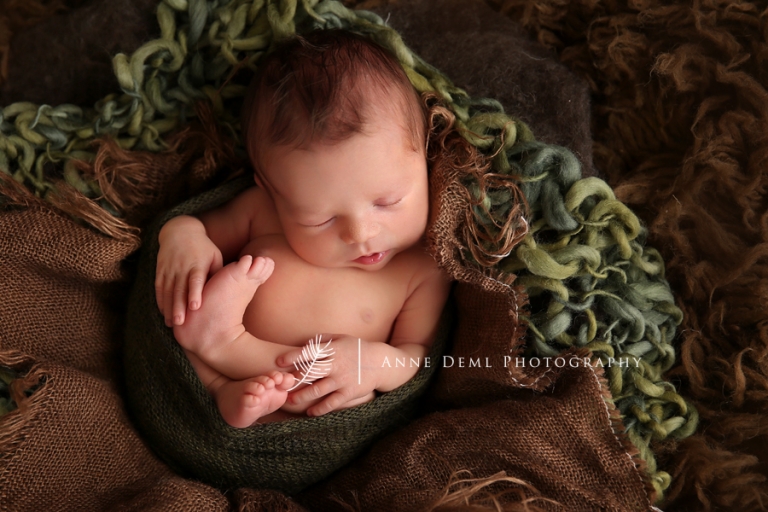 professionelle_babyfotografie_babyfotograf_augsburg_babshooting_anne_deml_babyfotograf_freising_niedliche_neugeborenenfotos_raphael_1