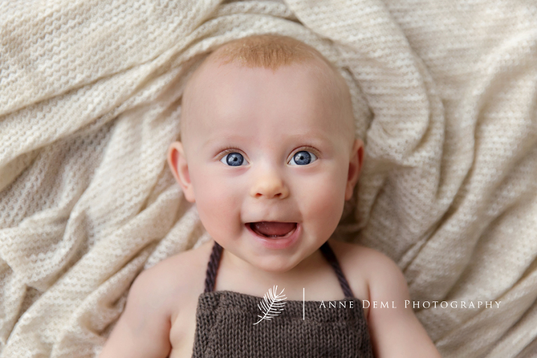 suesse_babybilder_augsburg_freising_babyfotograf_anne_deml_professionelle_babyfotos_fotostudio_babyshooting_zoe_08
