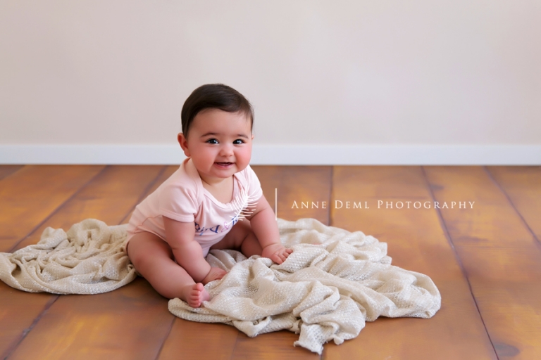 professioneller_babyfotograf_freising_babyfotografie_augsburg_natuerliche_babyfotos_annedeml_muenchen_emma_08