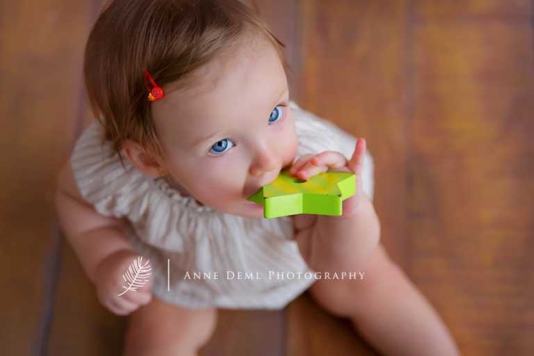 niedliche_babybilder_pfaffenhofen_babyfotograf_dachau_babyshooting_augsburg_babybilder_professionell_elena_03
