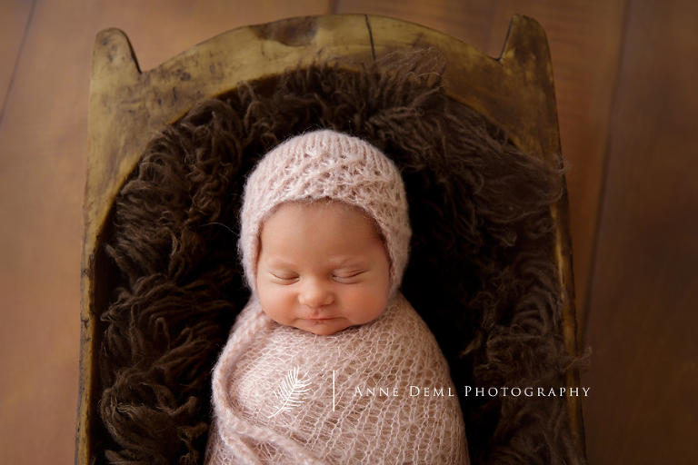 niedliche_neugeborenenbilder_babyfotograf_anne_deml_babyshooting_freising_laila_04