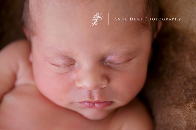 besondere_babyfotografie_muenchen_liebevolle_babybilder_neugeborene_neugeborenenfotografie_augsburg_geburt_freising_neugeborenenfotos_karl_15