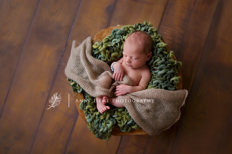 niedliche_babybilder_schlafende_neugeborene_hebamme_babyfotos_muenchen_babyfotograf_freising_anne_deml_anne_geddes_moritz_08