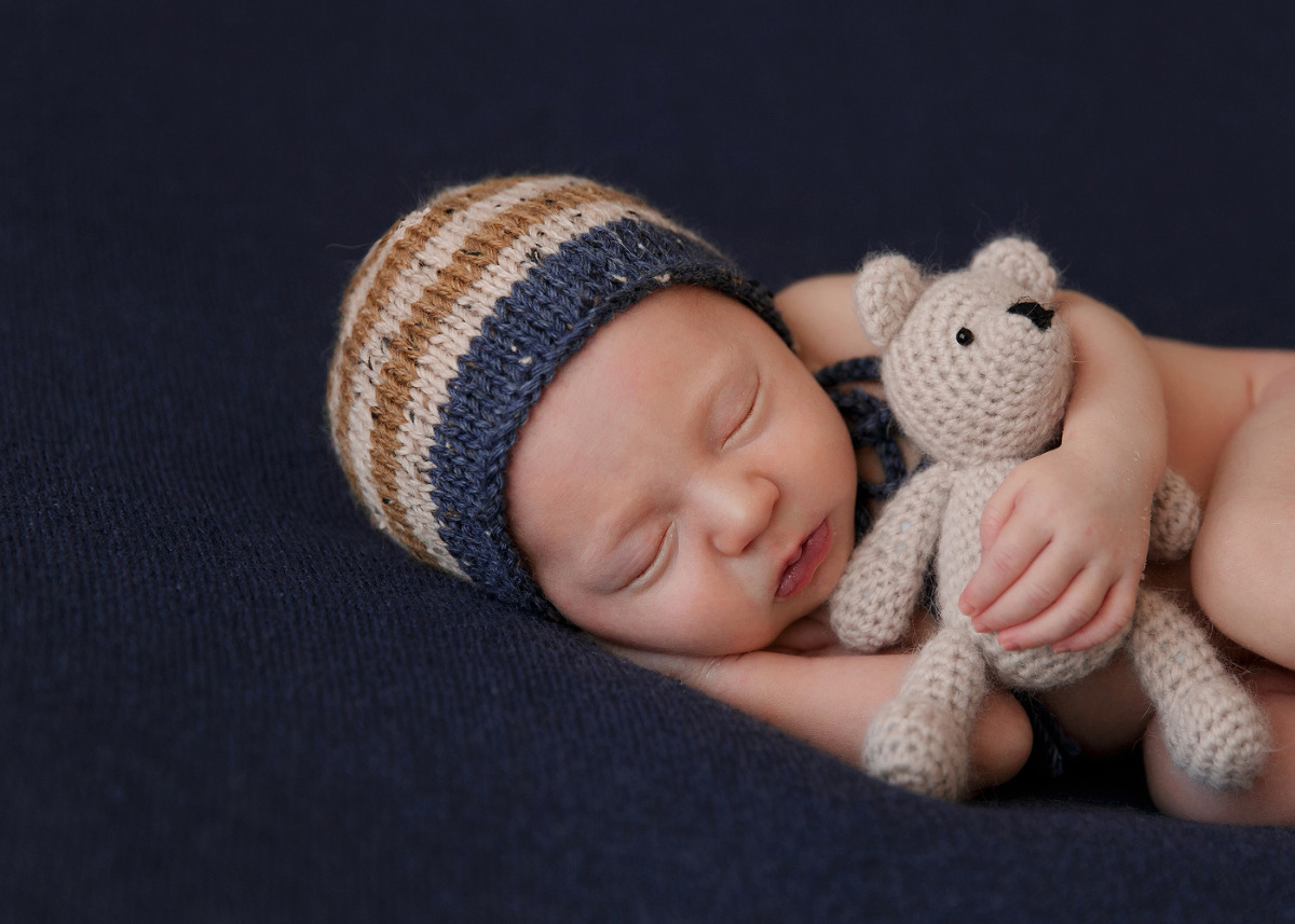 Newbornshooting München professionelle Neugeborenenfotos Anne Deml