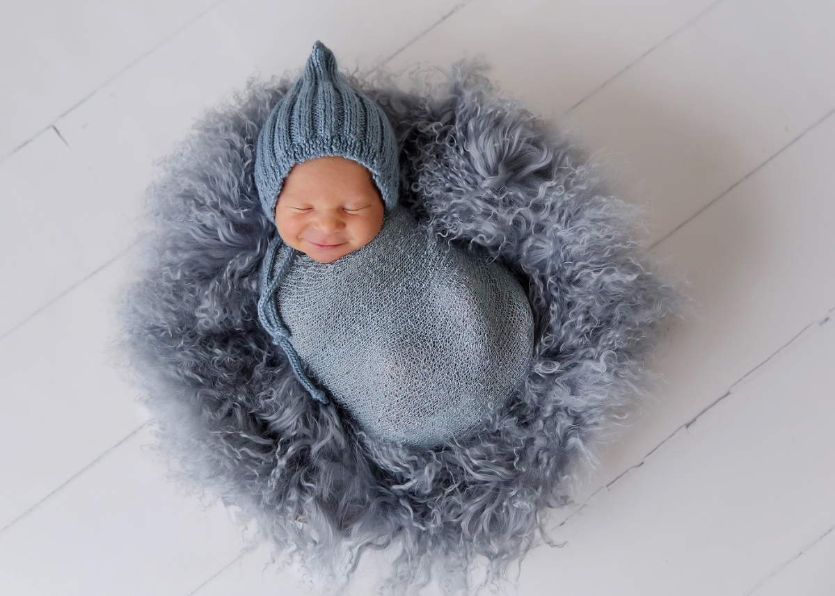 neugeborenen shooting engelslächeln babyshooting münchen