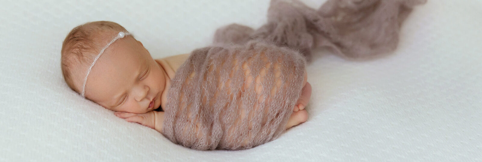 neugeborenenfotografie münchen_newborn shooting neugeborenenshooting neugeborenen shooting anne deml