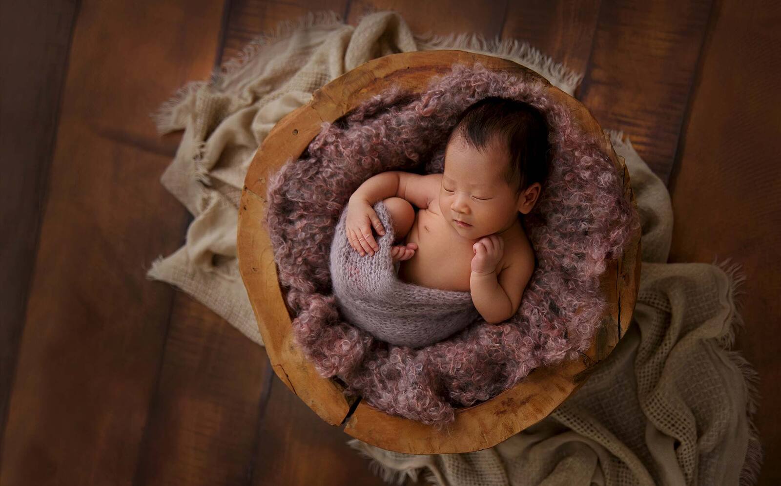 newbornshooting München Fotostudio Anne Deml